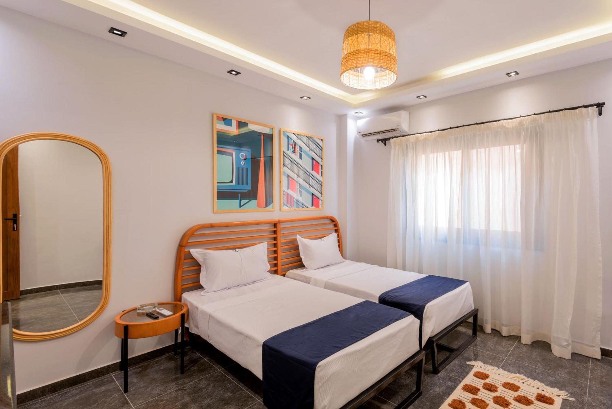 Travelholic Auc Residence Kaherah Luaran gambar