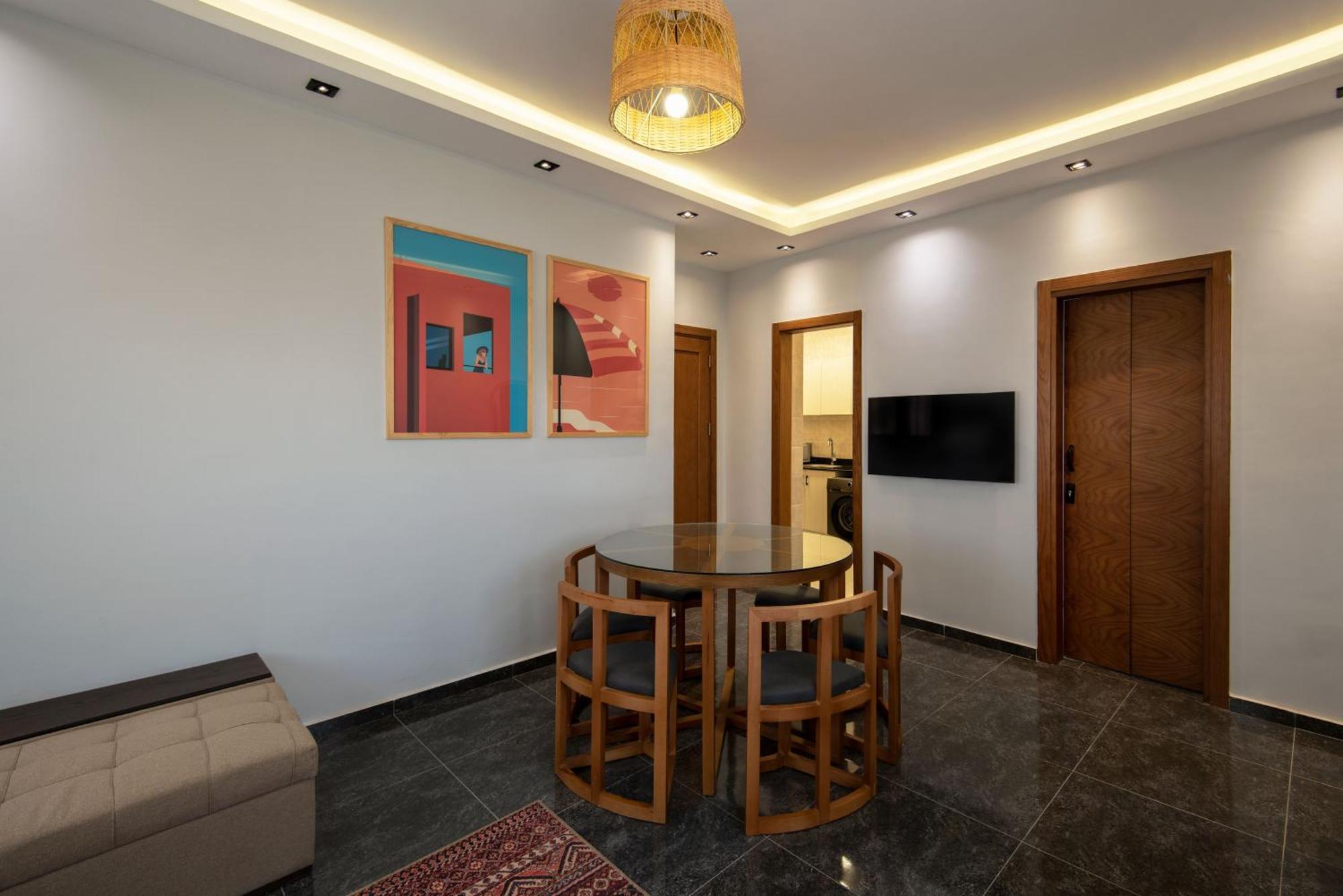 Travelholic Auc Residence Kaherah Luaran gambar
