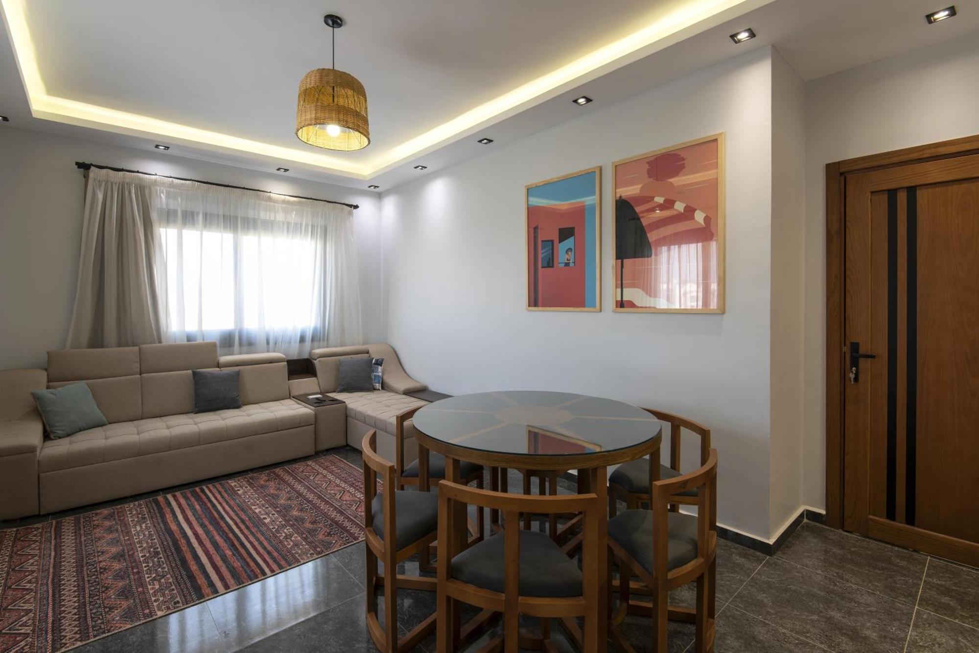 Travelholic Auc Residence Kaherah Luaran gambar