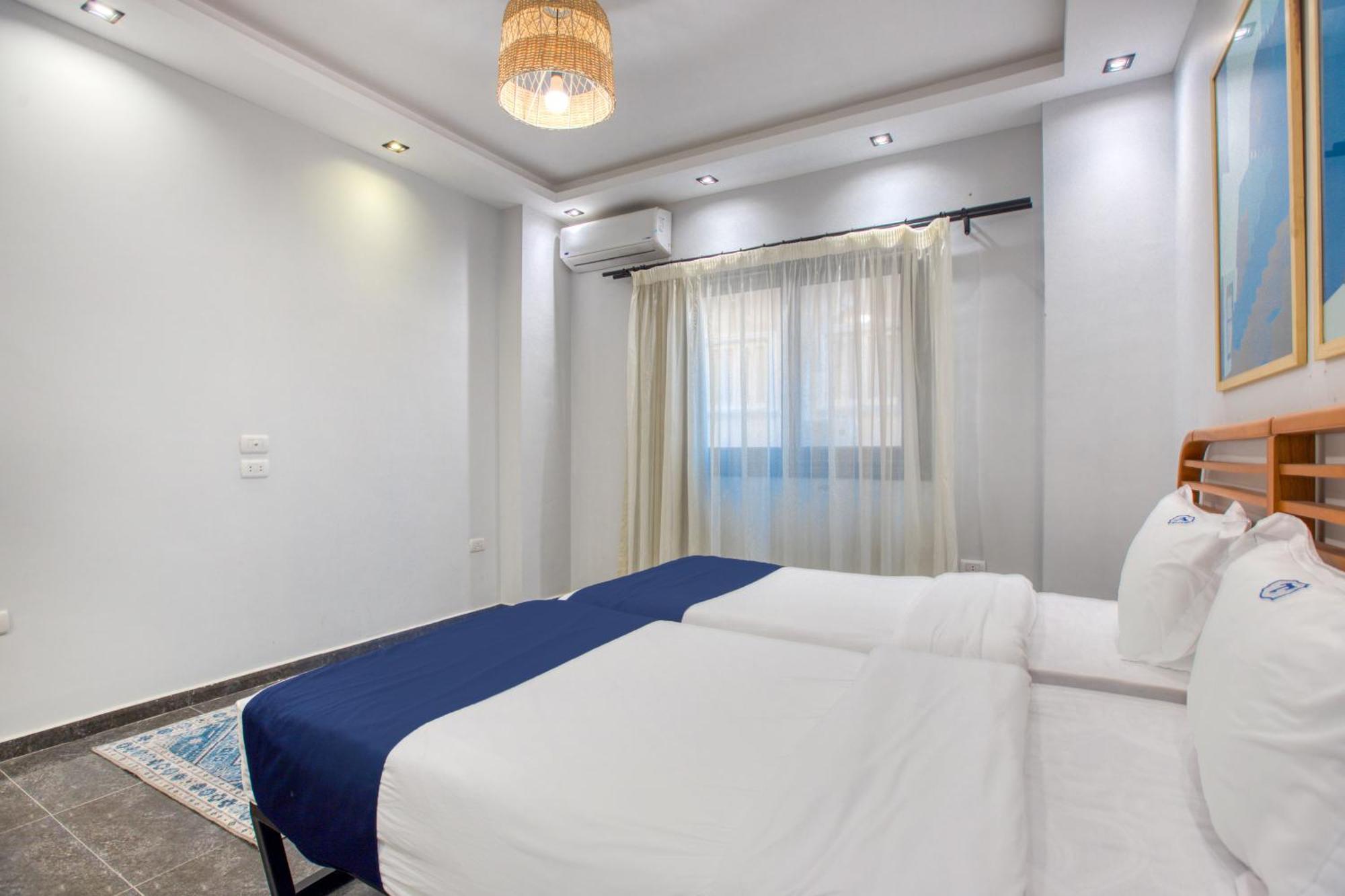 Travelholic Auc Residence Kaherah Luaran gambar