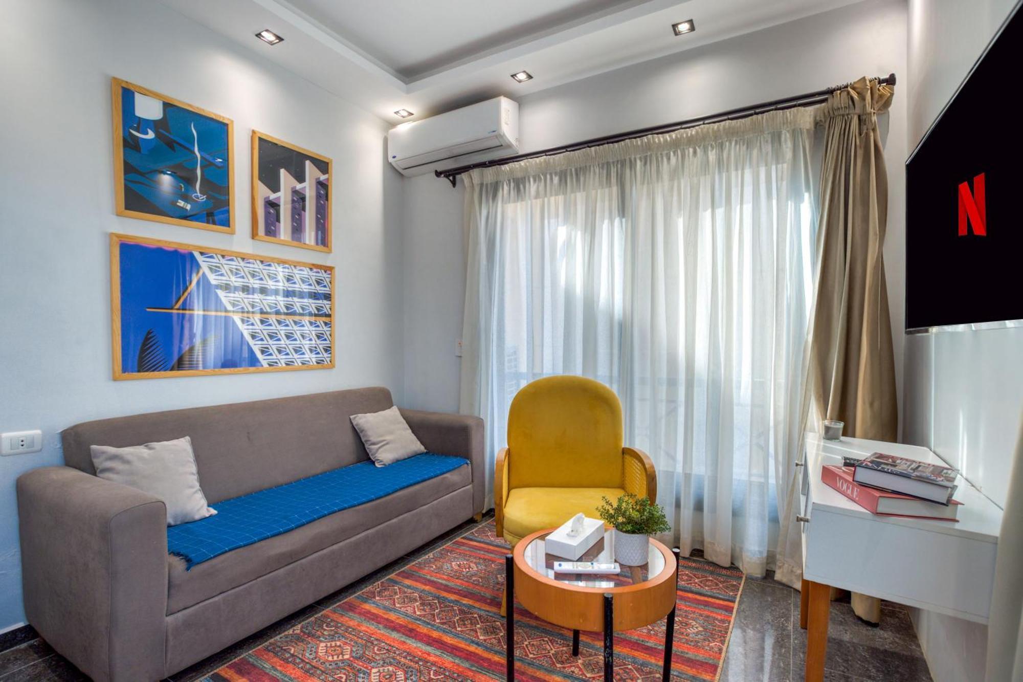 Travelholic Auc Residence Kaherah Luaran gambar